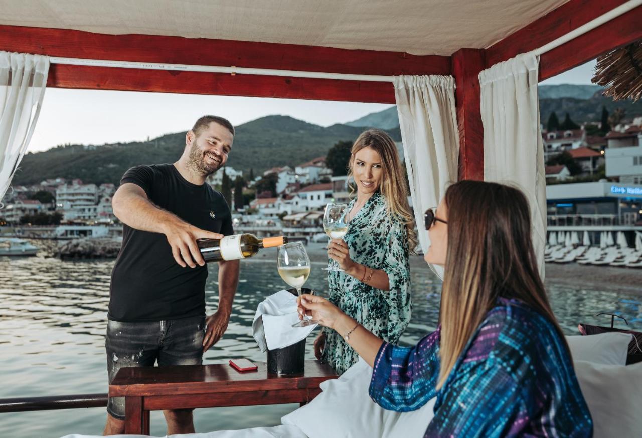 Garni Hotel Kruso Herceg Novi Exterior foto