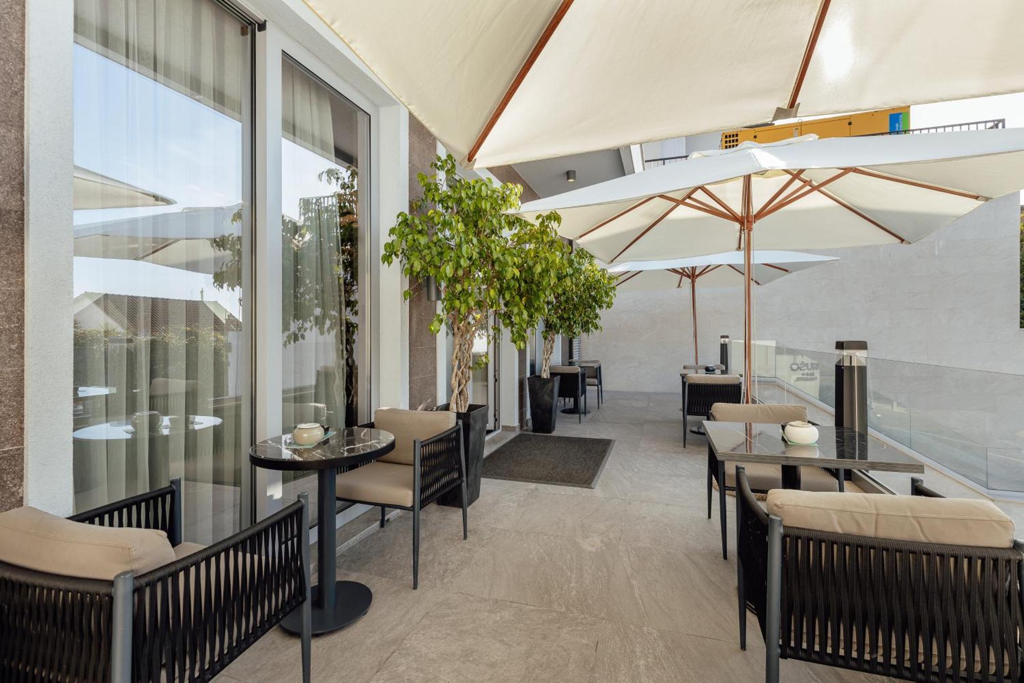 Garni Hotel Kruso Herceg Novi Exterior foto